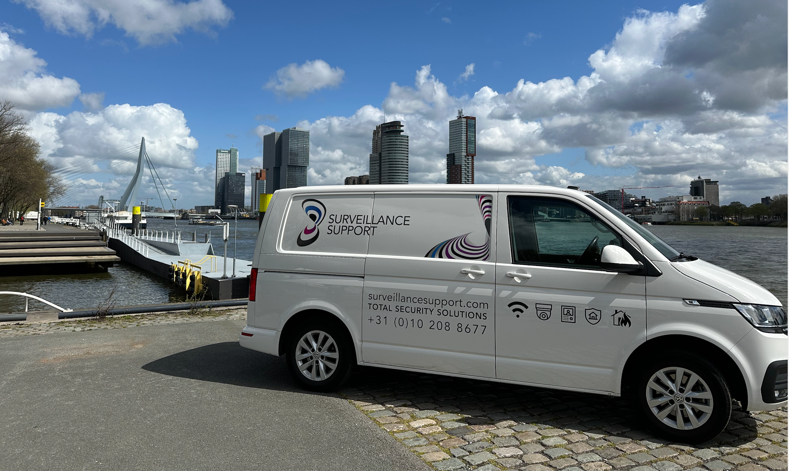 Service Bus Skyline Rotterdam